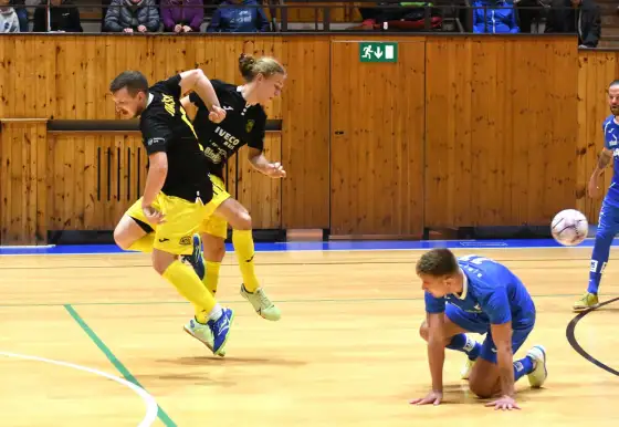9. kolo | 1. Futsal liga | 1. FC Nejzbach Vysoké Mýto - Helas Brno 3:4 (2:2)
