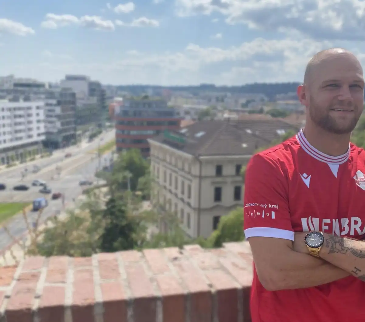 Co se děje v Brně: Top posila pro Helas - do nové sezony jde s Radimem Zárubou
