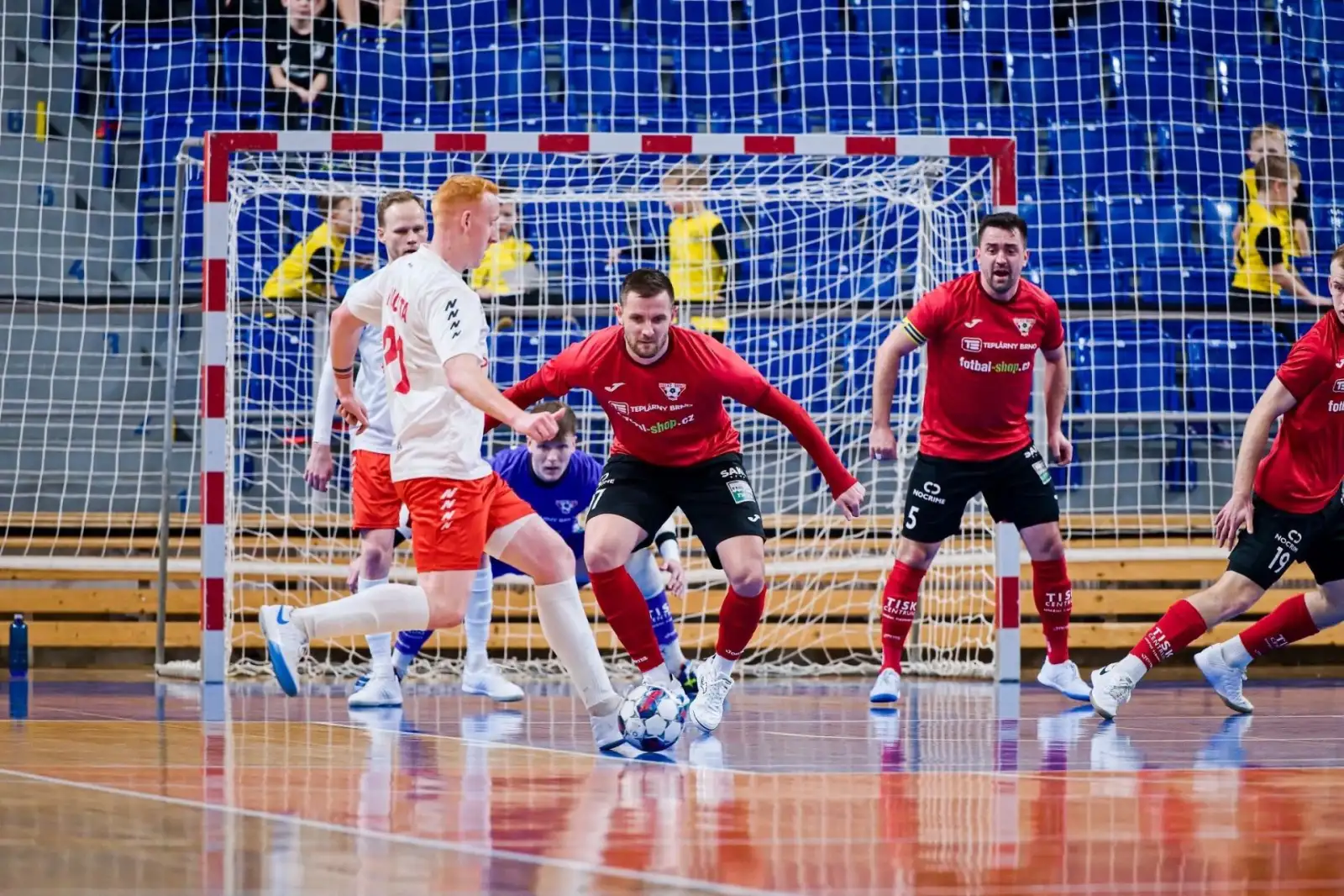 Slavia opět otočila zápas v závěru