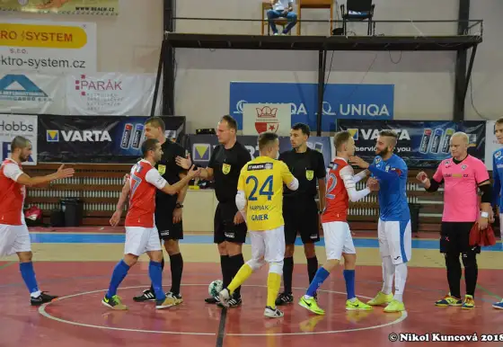 1. kolo VARTA futsal ligy | SK Slavia Praha - Helas Brno 7:3 (4:1)