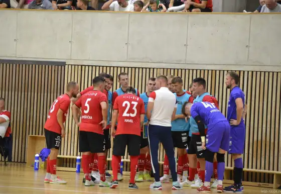 4. kolo | 1. Futsal liga | Žabinští Vlci Brno - Helas Brno 2:5 (1:2)