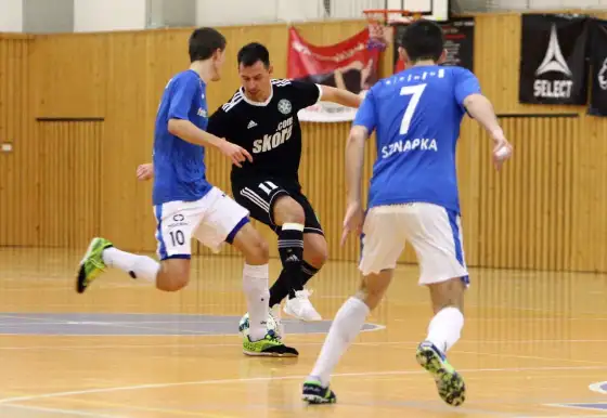 12. kolo VARTA futsal ligy | FC Démoni Česká Lípa - Helas Brno 4:4 (1:1)