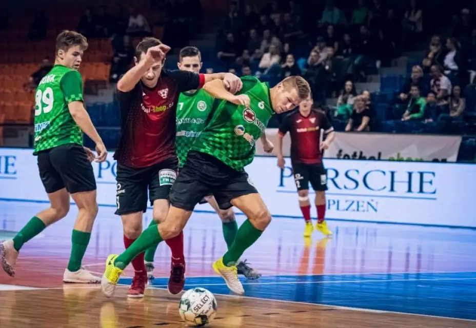 Tří bodové derby v naší režii 