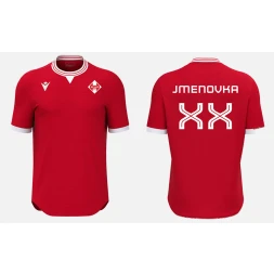Dres s logem, vlastním číslem a jmenovkou