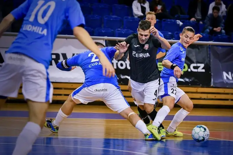 Srdnatý výkon na bod nestačil