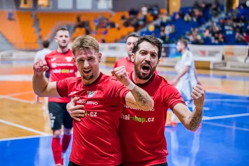 Helas zvítězil nad Mělníkem rozdílem osmi branek 