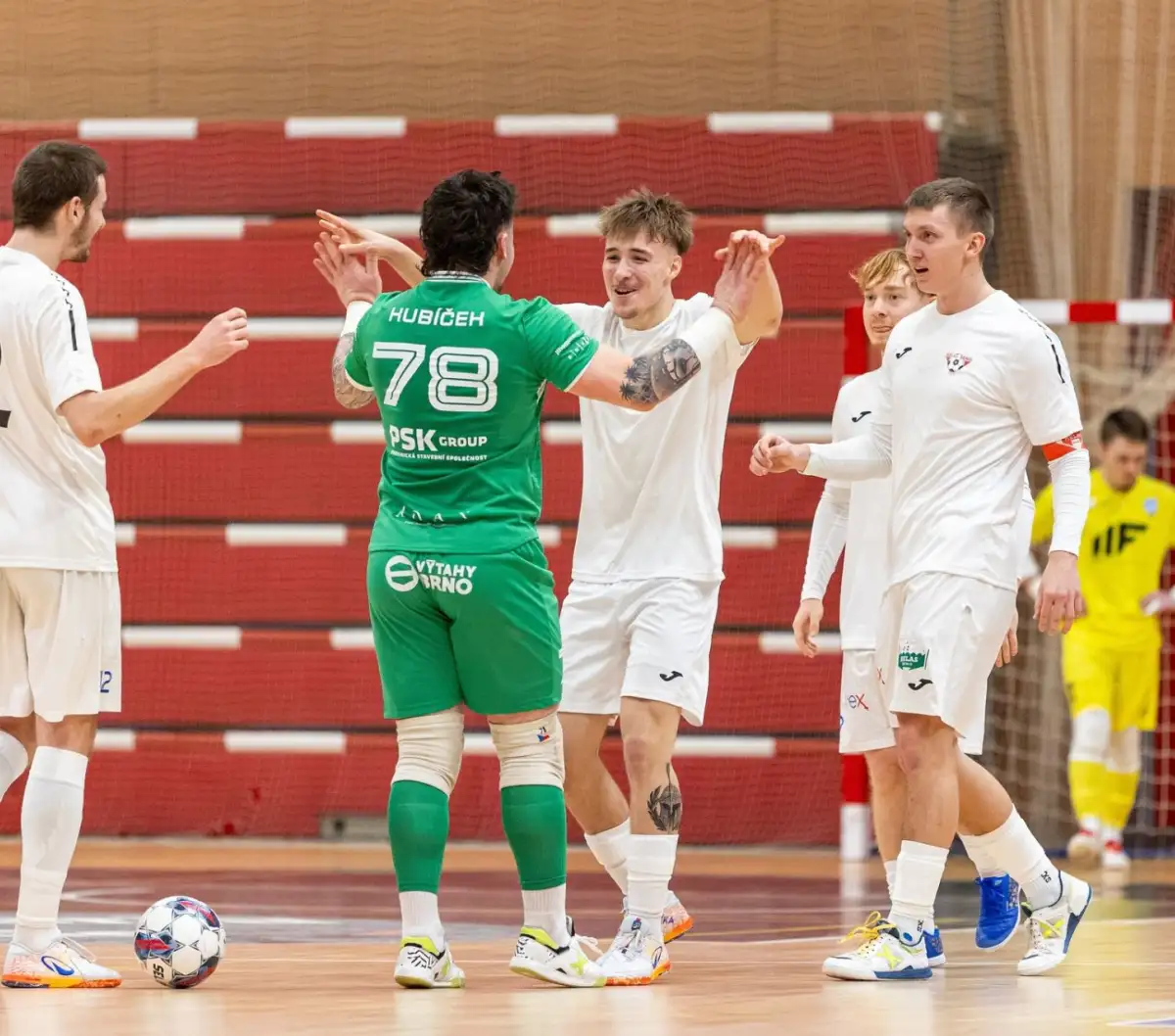 Chrudim obhájila titul. Juniorský bronz míří do Brna