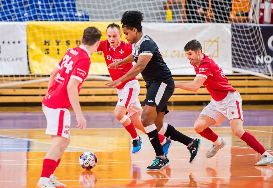 2.čtvrtfinále | 1. Futsal liga | Helas Brno - FTZS Liberec 2:1 (1:1)